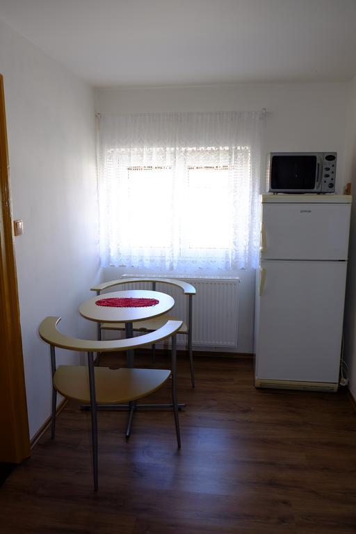 Ubytovani U Maminky Guest House Lednice Exterior foto